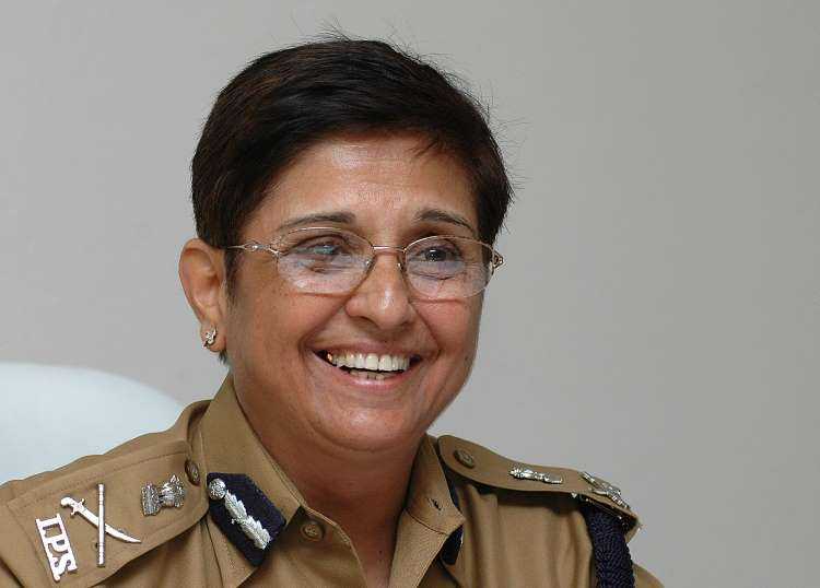 a female leader you would like to meet kiran bedi ielts cue card